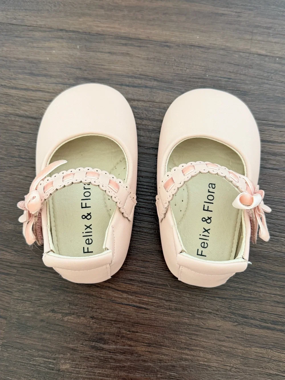 Toddler Girls Pale Pink Mary Jane Dress Shoes with Floral Strap